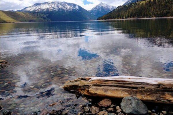 Glass-Bottom Kayak Tours & Rentals on Wallowa Lake | JO Paddle